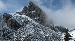 Diagonal Dolomite in Snowstorm